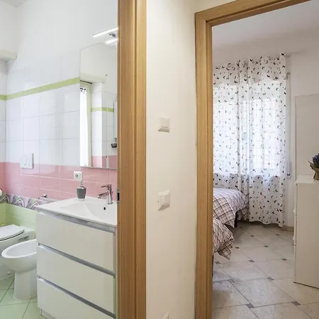 Cosy 5 Minutes From St Peter شقة *