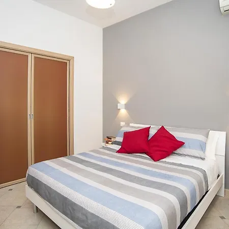 Cosy 5 Minutes From St Peter *