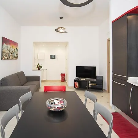 Cosy 5 Minutes From St Peter Apartment Rom