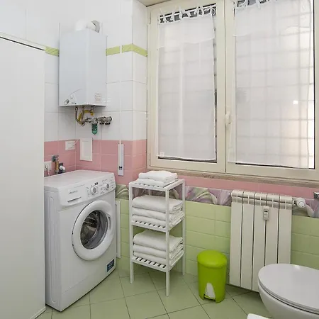 Cosy 5 Minutes From St Peter Apartment