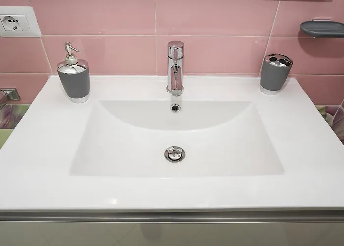 Cosy 5 Minutes From St Peter Apartment Rome
